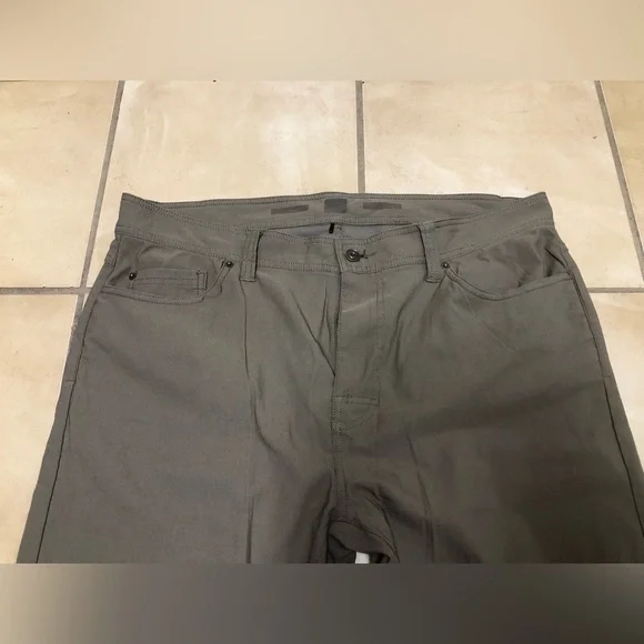 PrAna Pants Men’s Size 36x32 RN#124977 Gray Straight Leg Outdoor Hiking - Picture 2 of 12